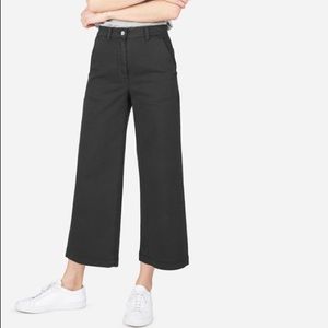 Everlane wide leg crop pant in black